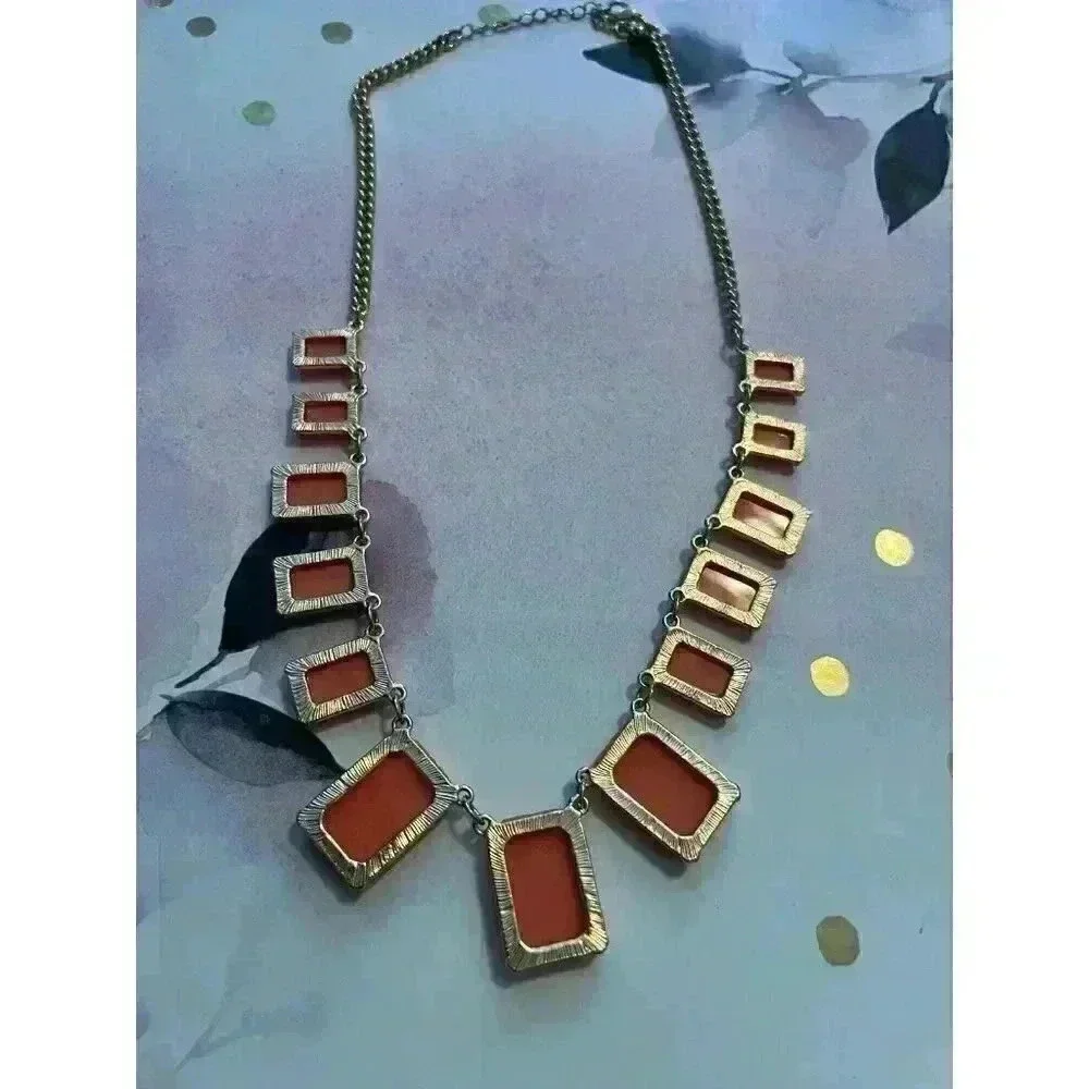 Coral and Gold Chunky Gem Necklace - Picture 4 of 4